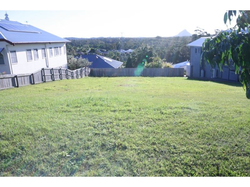 18 Kensington Drive, Cooroy QLD 4563