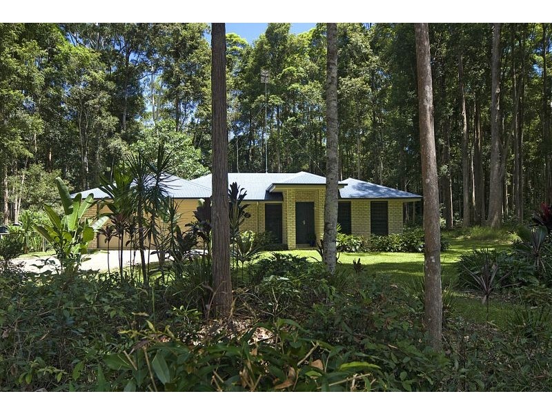 3 Palm Tree Court, Pomona QLD 4568