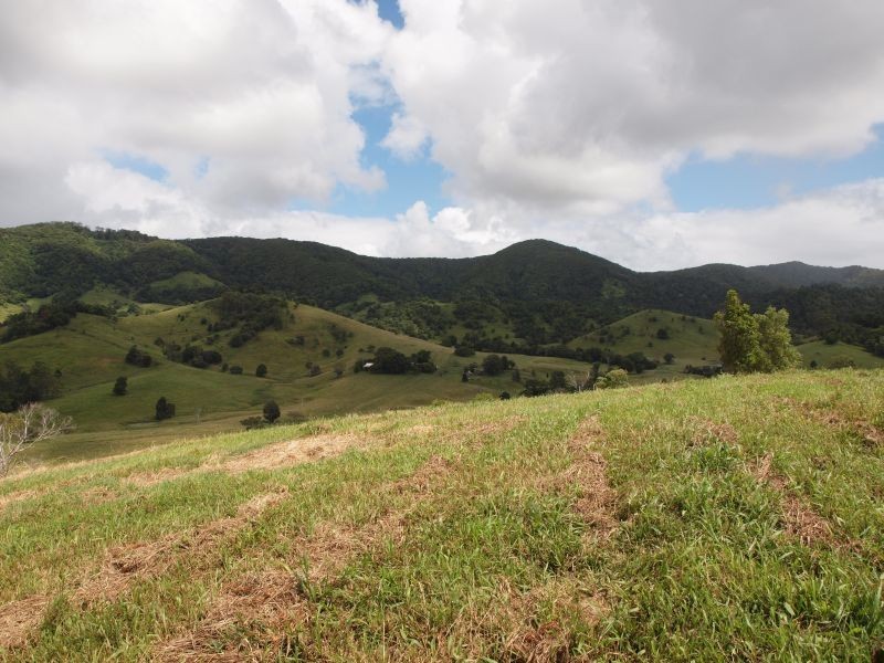 392 Sister Tree Creek Road, Kin Kin QLD 4571