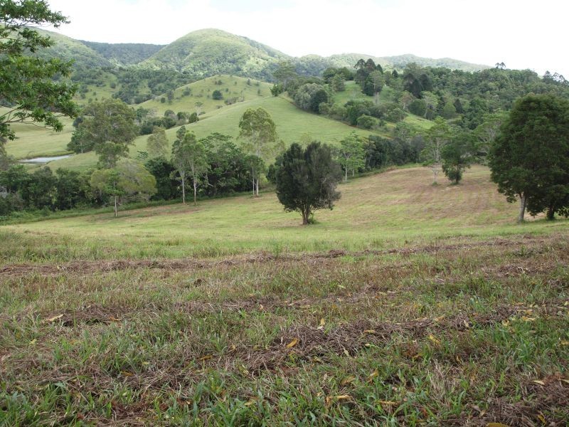 392 Sister Tree Creek Road, Kin Kin QLD 4571