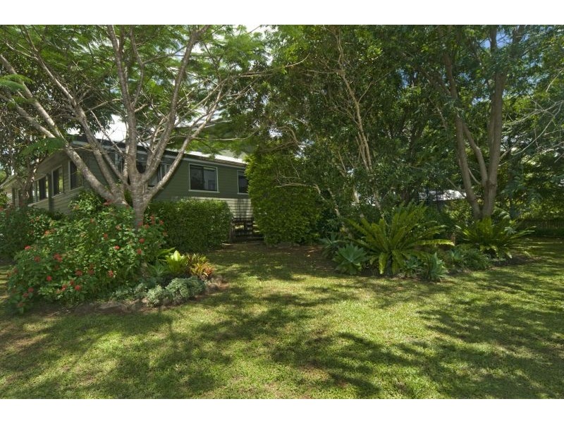 33 Church Street, Pomona QLD 4568