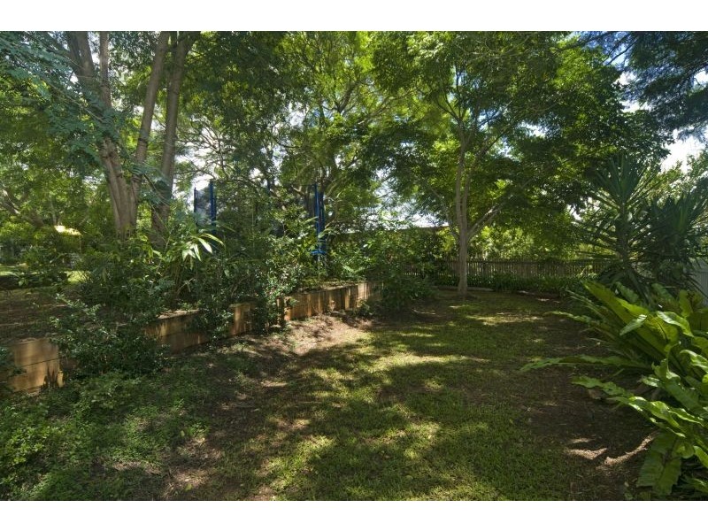 33 Church Street, Pomona QLD 4568