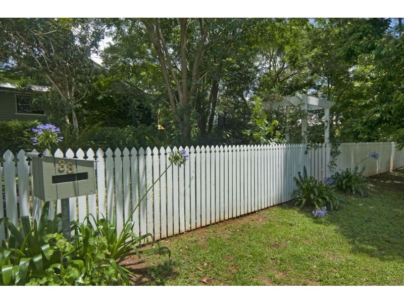 33 Church Street, Pomona QLD 4568