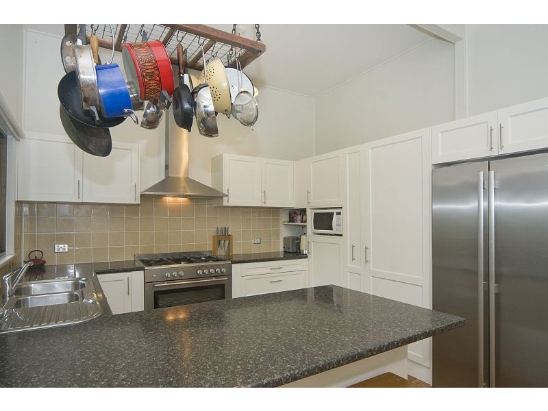 33 Church Street, Pomona QLD 4568