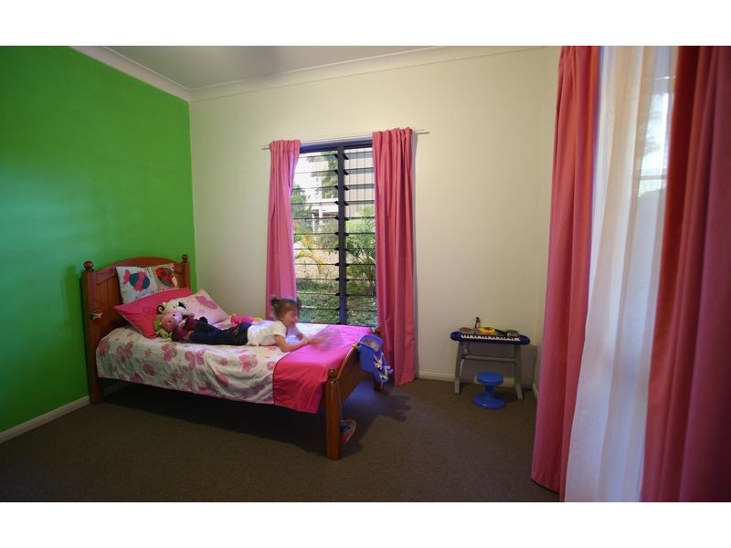 6 Albert St, Cooran QLD 4569