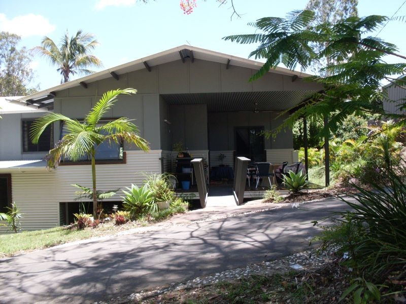 6 Albert St, Cooran QLD 4569
