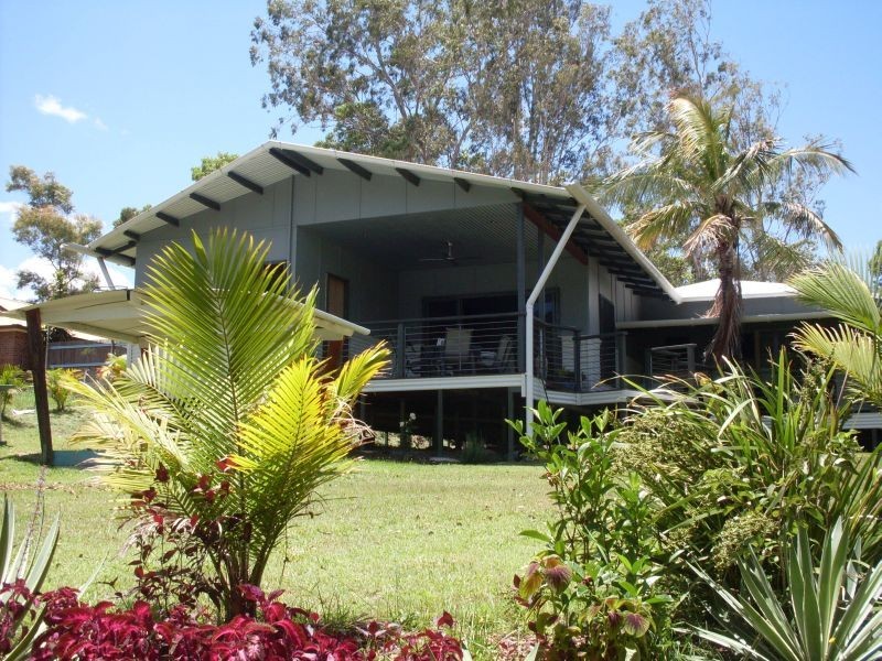 6 Albert St, Cooran QLD 4569