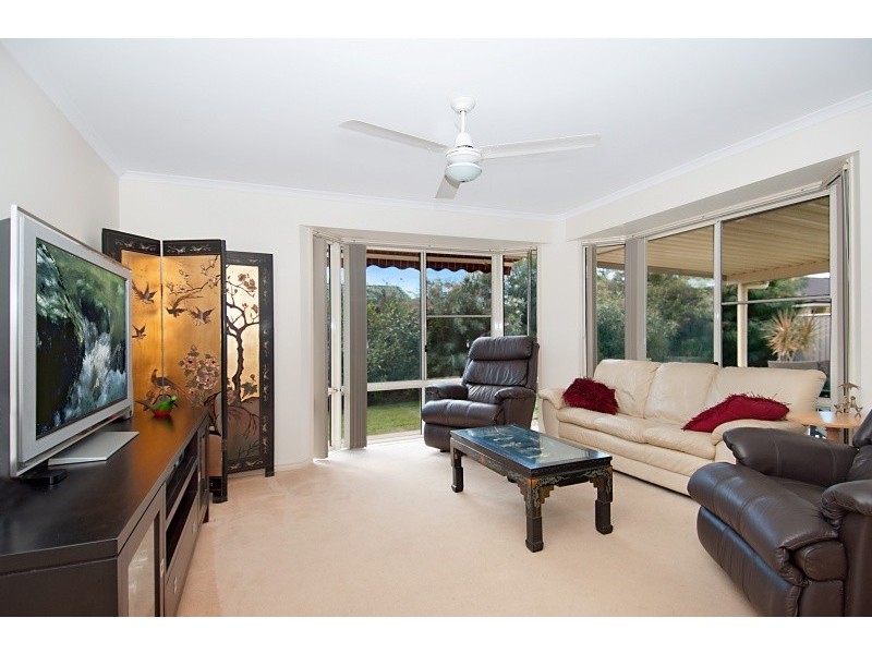 61 Oak Street, Cooroy QLD 4563