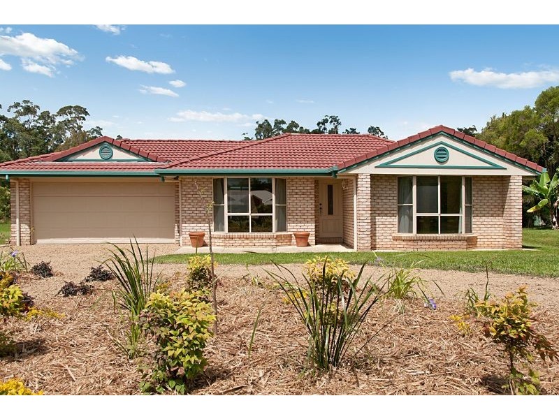 25 Highland Drive, Cooroy QLD 4563