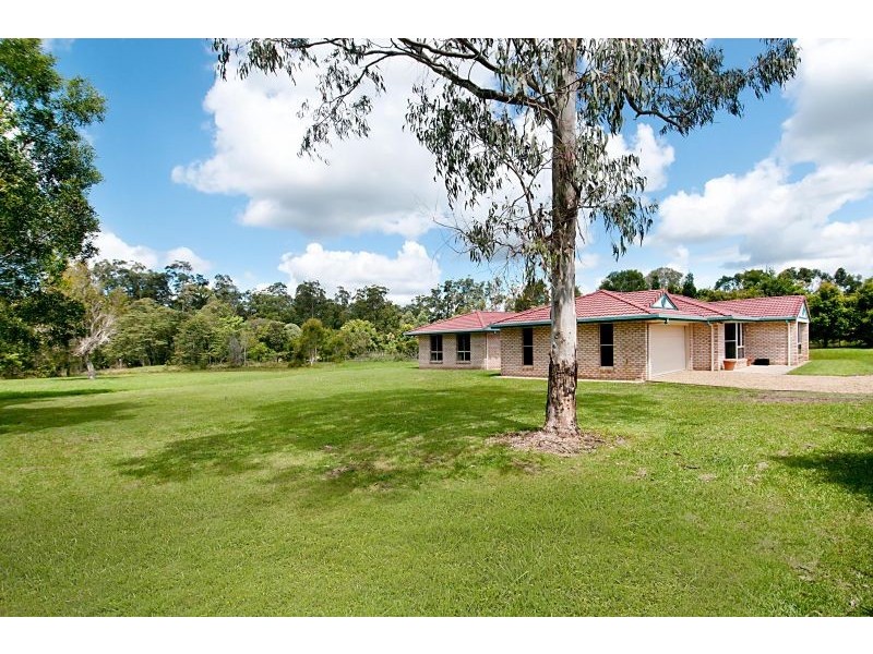 25 Highland Drive, Cooroy QLD 4563