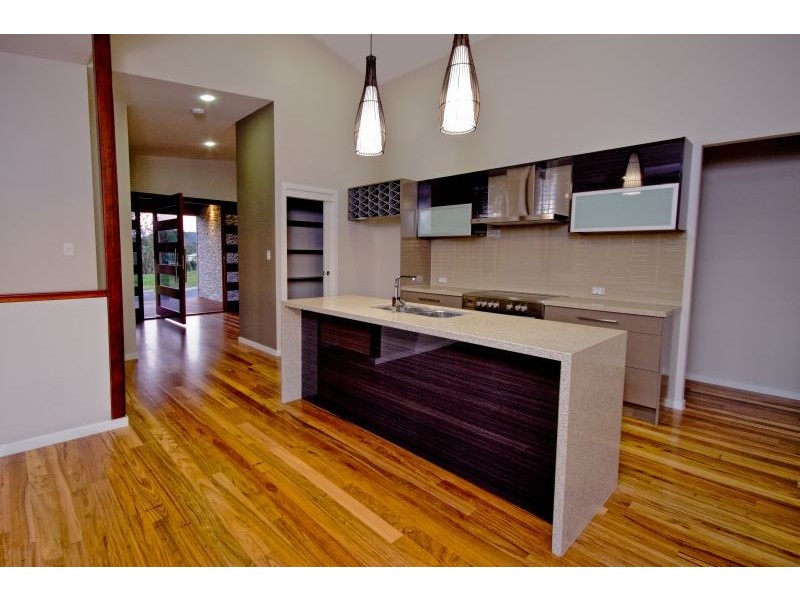 8 Booniah Court, Eumundi QLD 4562