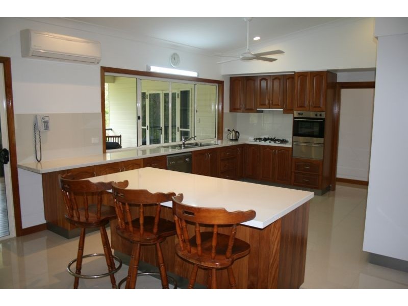 6 Wilkes Court, Tinbeerwah QLD 4563