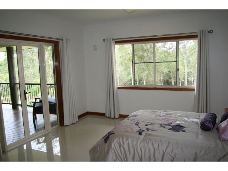 6 Wilkes Court, Tinbeerwah QLD 4563