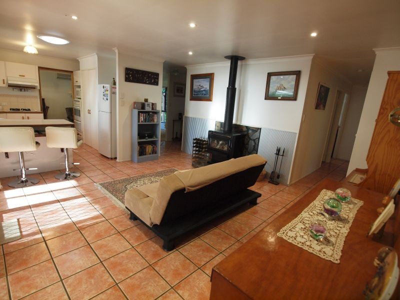 89 Pioneer Street, Pomona QLD 4568