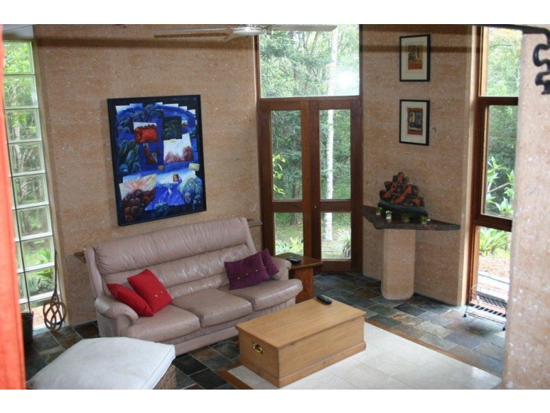 77 King Parrot Lane, Cooroy QLD 4563