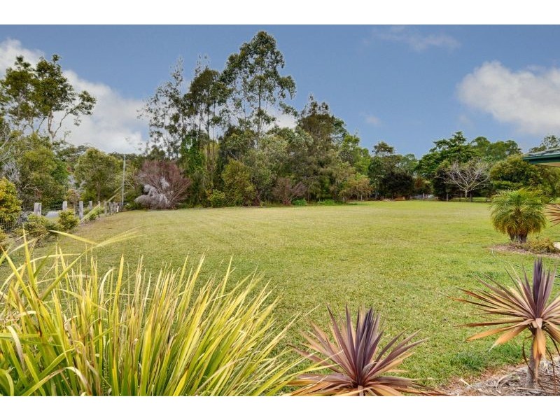 17  Smedley Drive, Pomona QLD 4568