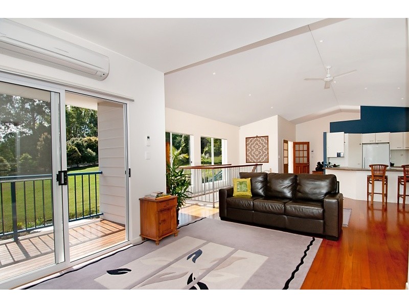 18 Lake Ridge Court, Cooroy QLD 4563