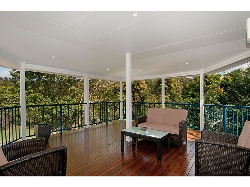 18 Lake Ridge Court, Cooroy QLD 4563