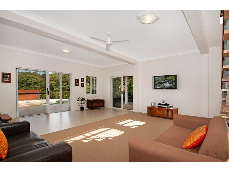 18 Lake Ridge Court, Cooroy QLD 4563