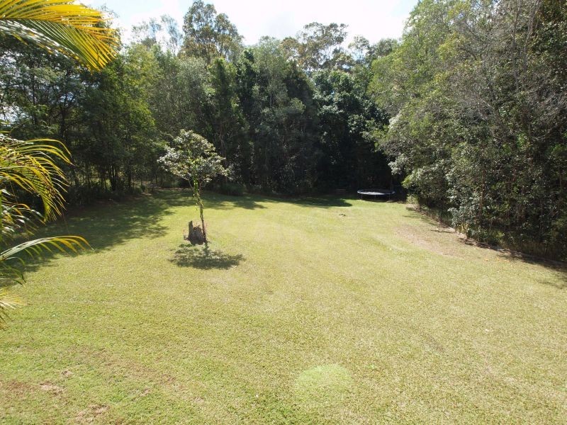 6 Smedley Drive, Pomona QLD 4568