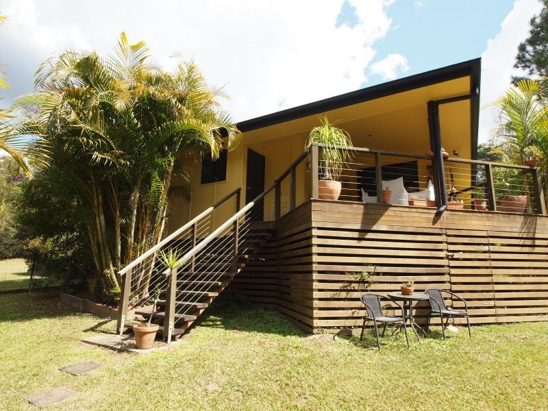 6 Smedley Drive, Pomona QLD 4568