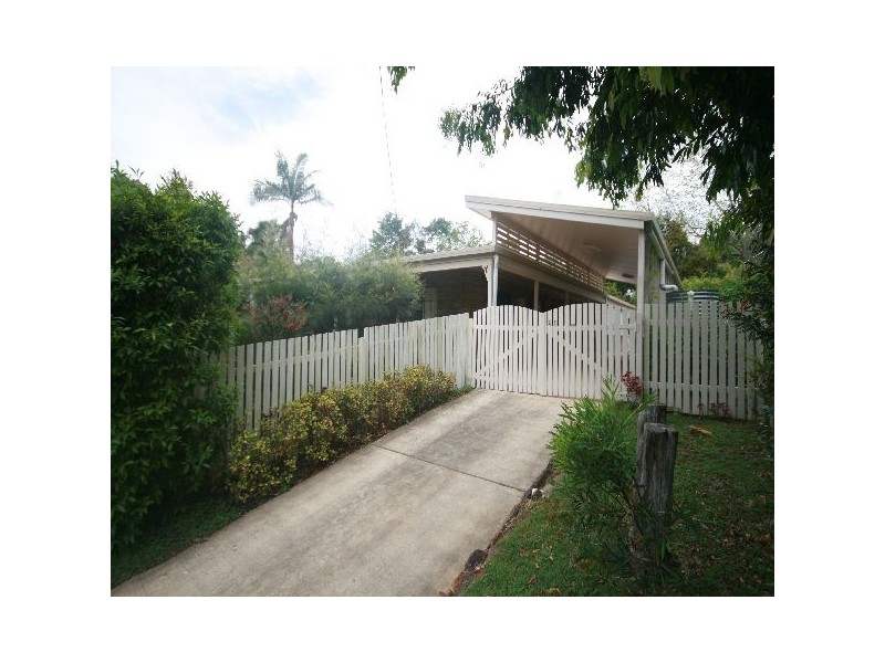 20 Tree Street, Pomona QLD 4568