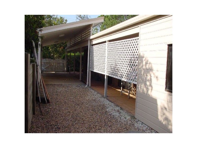 20 Tree Street, Pomona QLD 4568