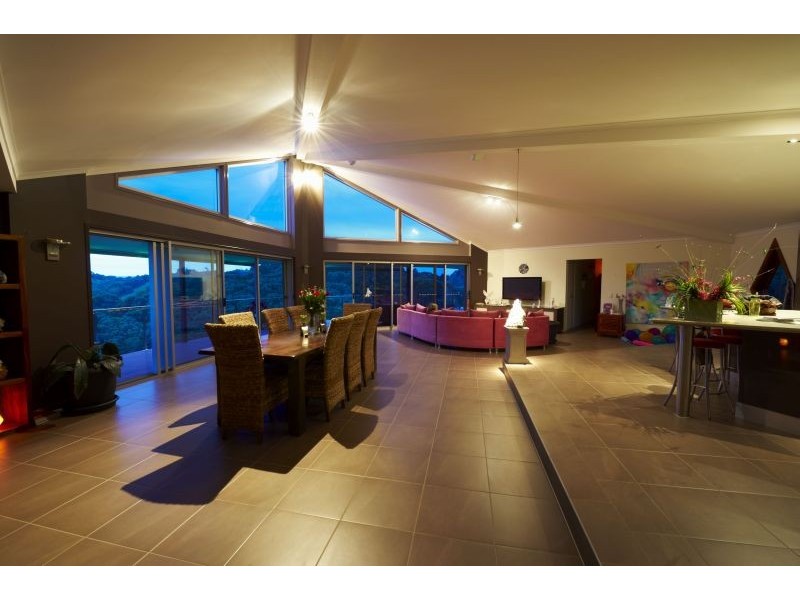 290 Black Mountain Road, Cooroy QLD 4563