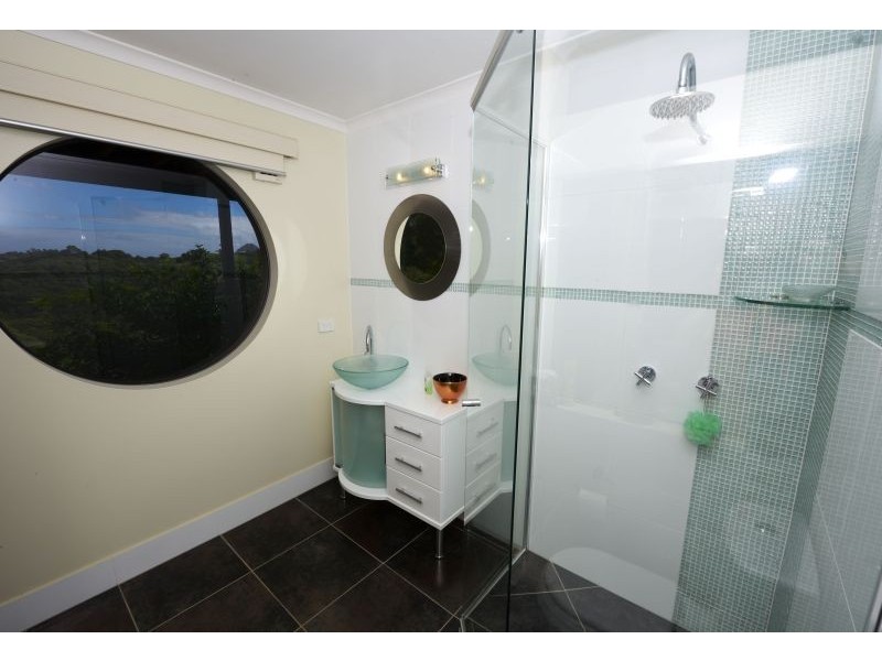 290 Black Mountain Road, Cooroy QLD 4563
