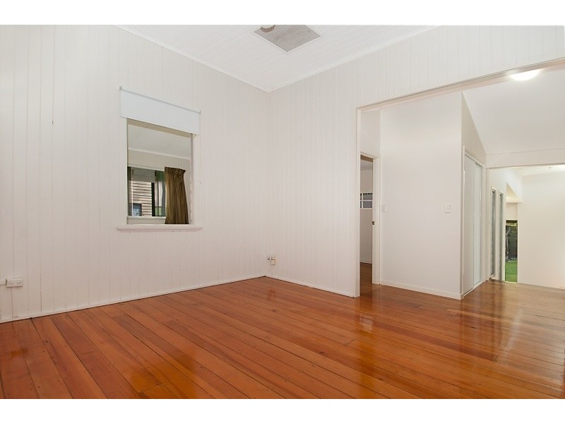 30 Wattle Street, Cooroy QLD 4563