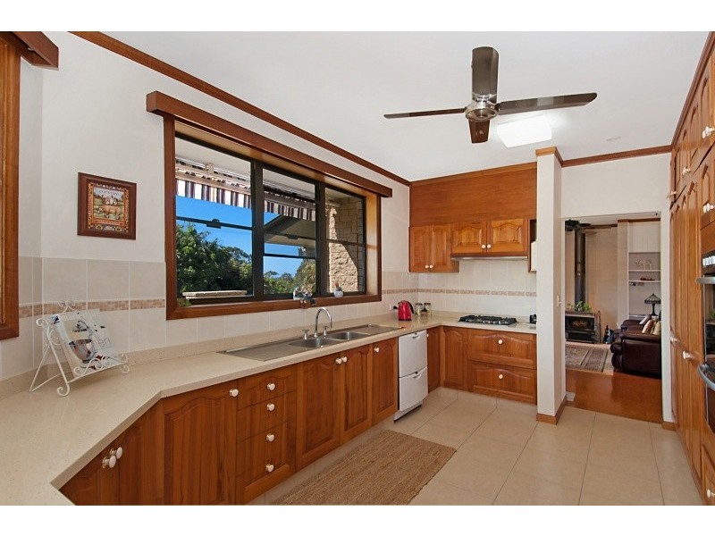 3 Upland Court, Tinbeerwah QLD 4563