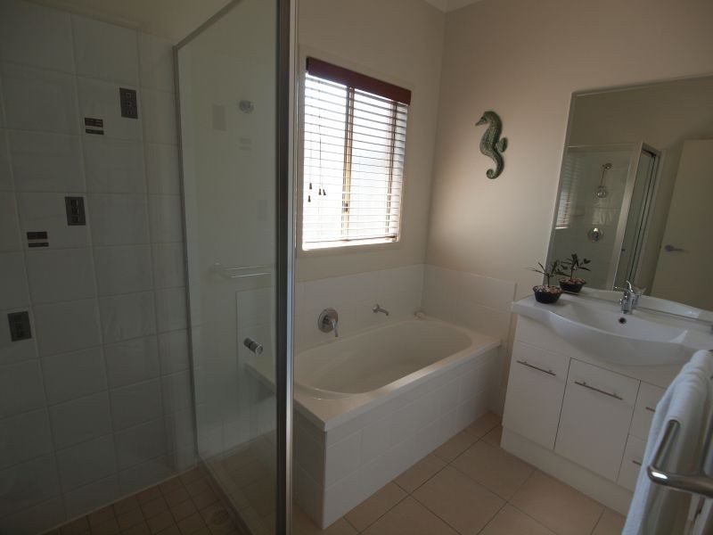9 Allira Court, Pomona QLD 4568