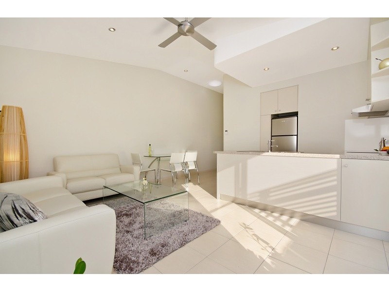 Unit 1/15 Opal Street, Cooroy QLD 4563