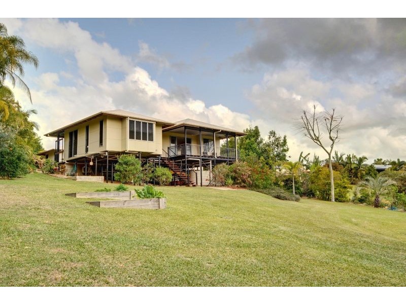 9 Fantail Crescent, Cooroy QLD 4563