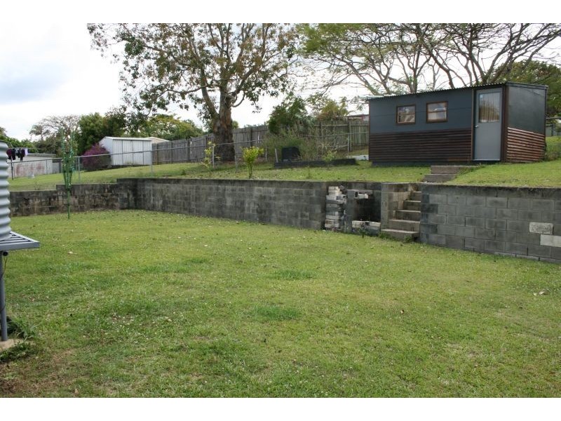 32 Oak Street, Cooroy QLD 4563