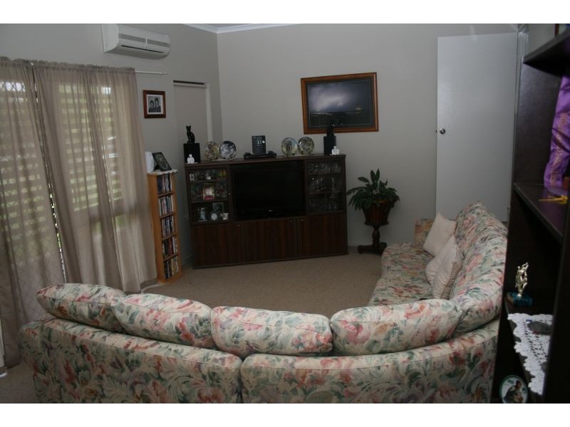 32 Oak Street, Cooroy QLD 4563