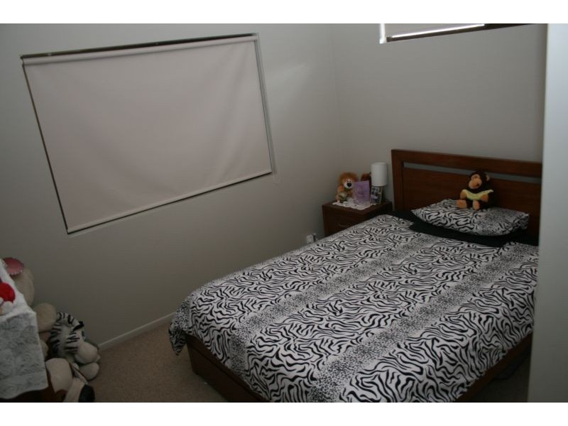 32 Oak Street, Cooroy QLD 4563