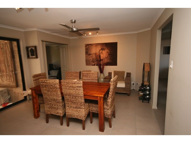 19 Oak Street, Cooroy QLD 4563
