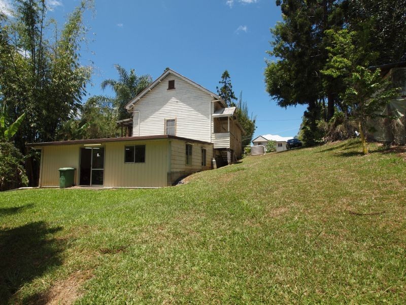 11 Bowman Street, Kin Kin QLD 4571