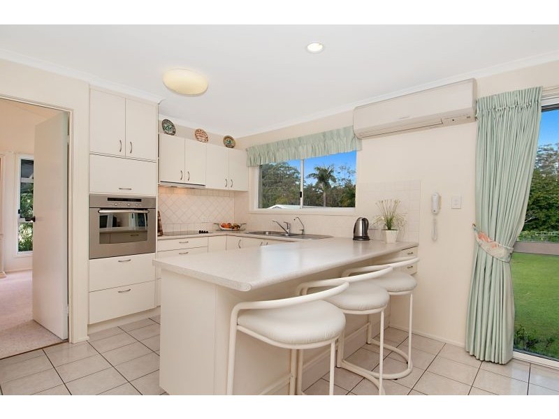 5 Kingsgate Drive, Tinbeerwah QLD 4563