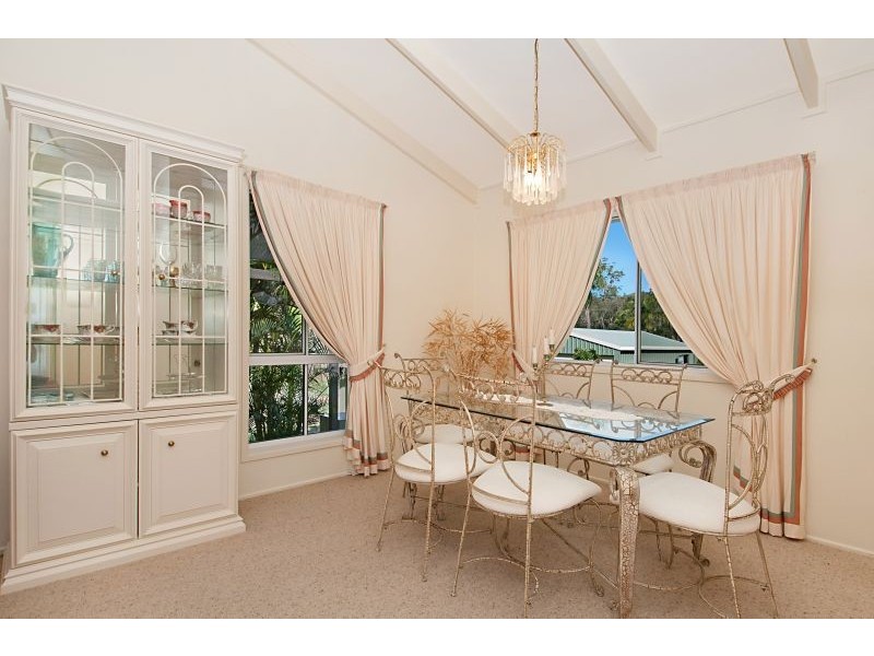 5 Kingsgate Drive, Tinbeerwah QLD 4563