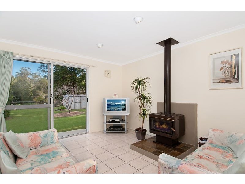 5 Kingsgate Drive, Tinbeerwah QLD 4563