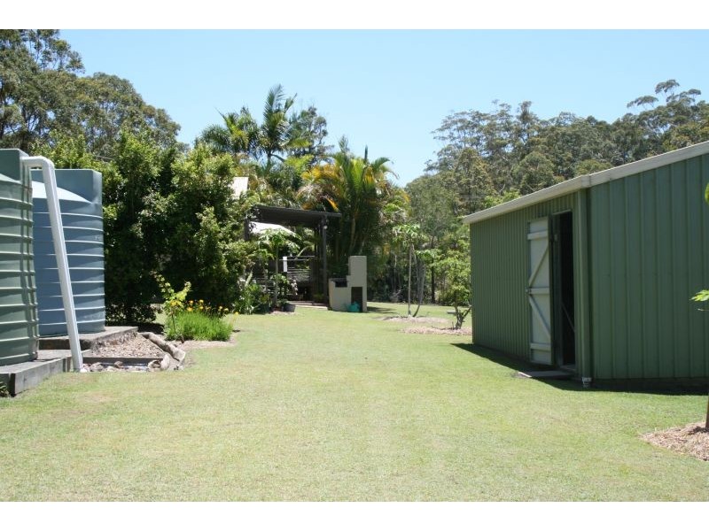 5 Kingsgate Drive, Tinbeerwah QLD 4563