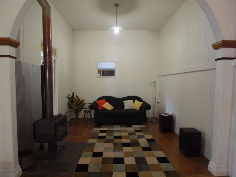 8  Lenske Lane, Cooran QLD 4569