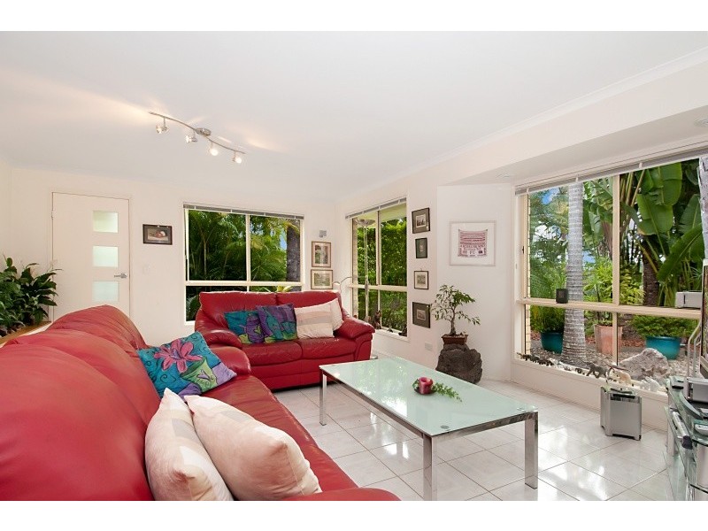 11 Fantail Crescent, Cooroy QLD 4563