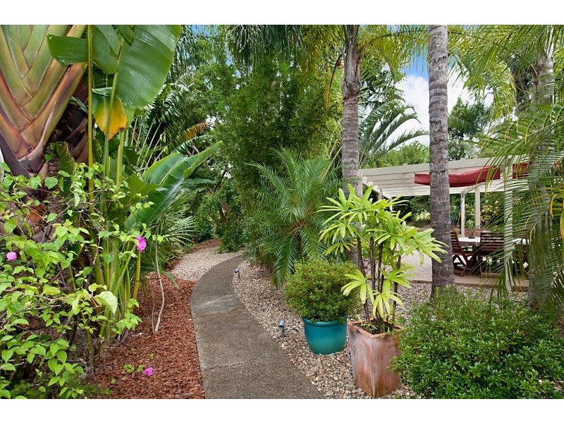 11 Fantail Crescent, Cooroy QLD 4563