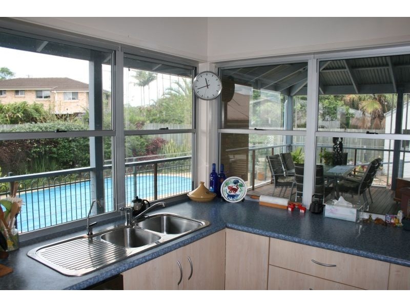 13 Ashgrove Drive, Cooroy QLD 4563
