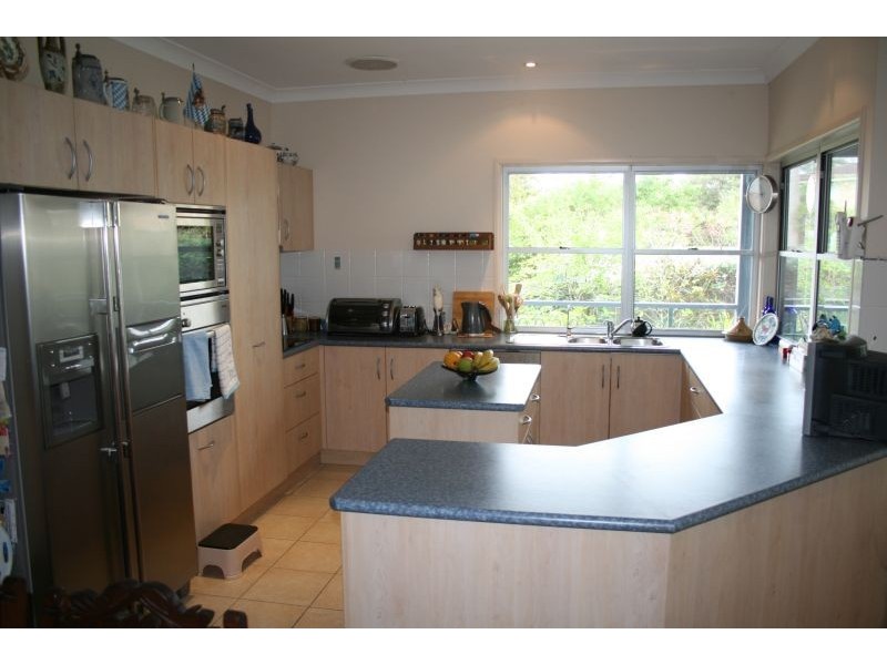 13 Ashgrove Drive, Cooroy QLD 4563