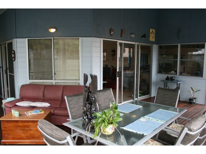 13 Ashgrove Drive, Cooroy QLD 4563