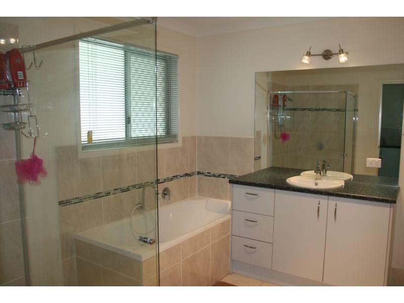 19 Flooded Gum Place, Cooroy QLD 4563